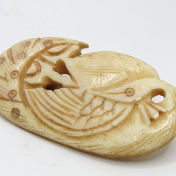 Vintage Carved Bone Swan Brooch Artisan - Picture 3 of 4